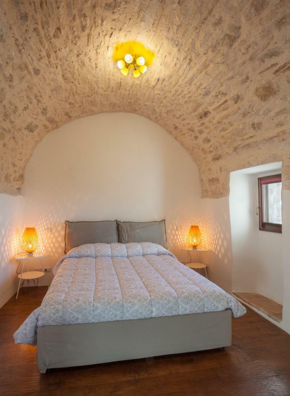 Апарт готель Il Castello Di Campello Кампелло-суль-Клітунно Екстер'єр фото